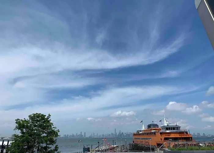 Studio By New York Harbor